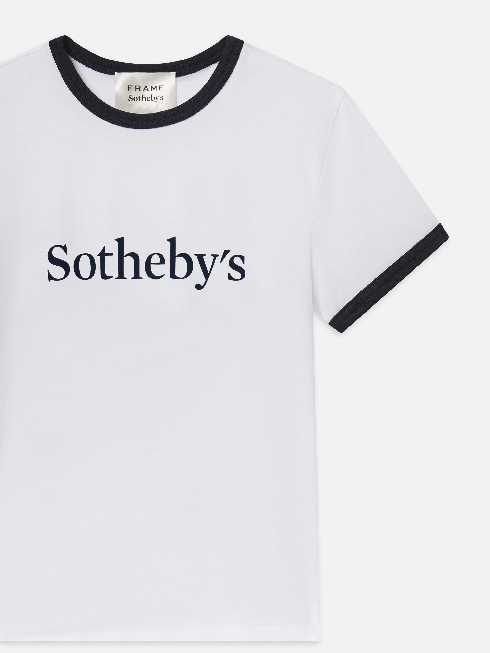 tee front detail packshot image alt:size alt:fit1